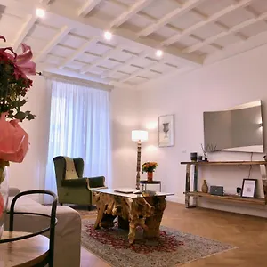 Guest house Helmirage Trevi, Rome
